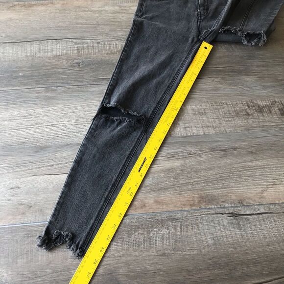 Wild Fable Faded Black Distressed Knee Raw Edge Skinny Jeans Sz 6 - Picture 10 of 16